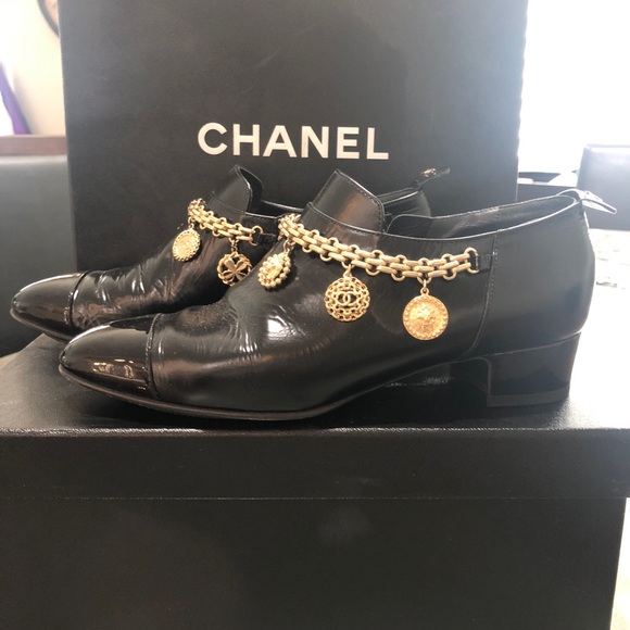Authentic Chanel short boots - Picture 5 of 6